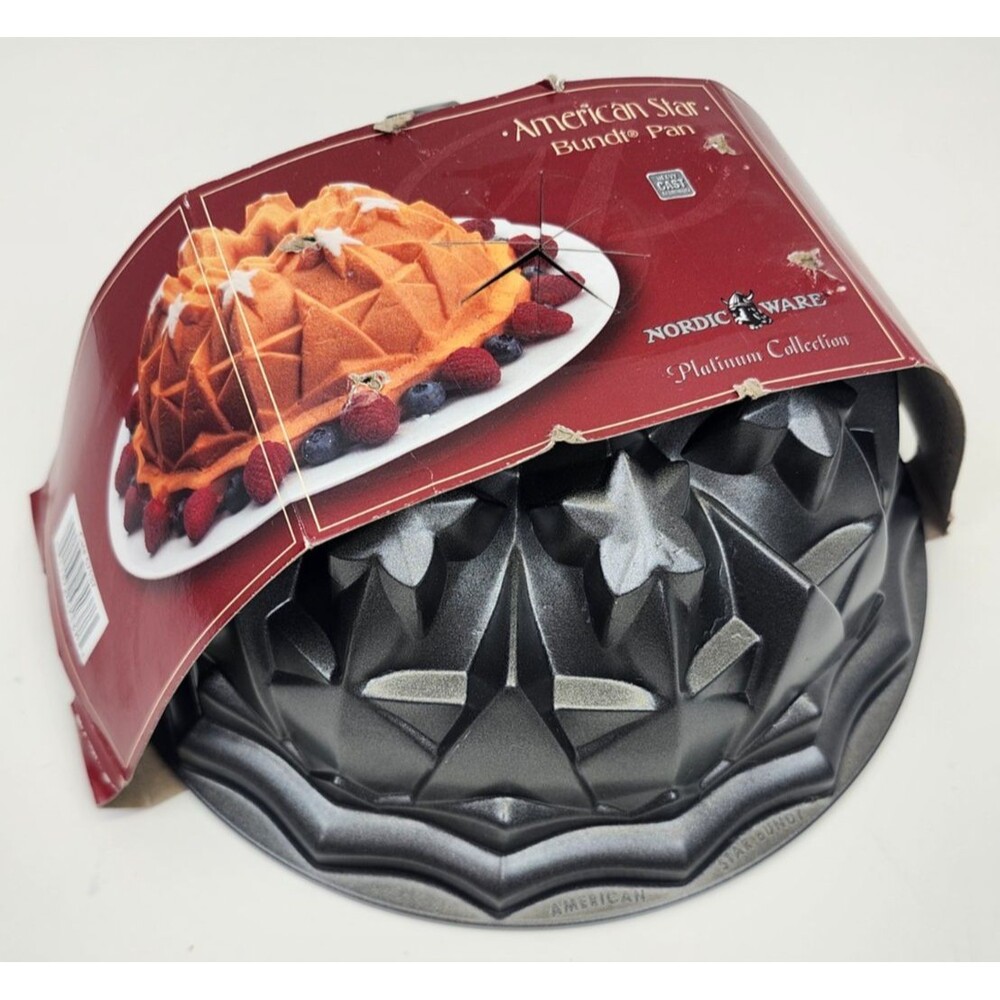 Nordic Ware American Star Bundt Pan Platinum Collection Heavy Cast Aluminum